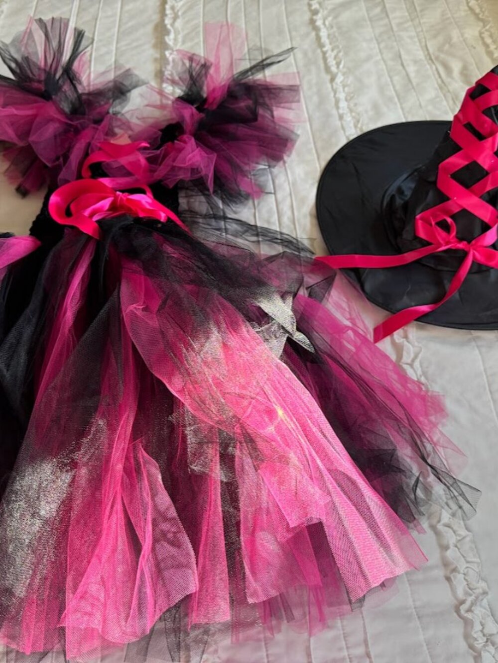 Mia Belle Girls Size 8/10 Deluxe Witch Trio Tutu Costume and Hat Black/Pink